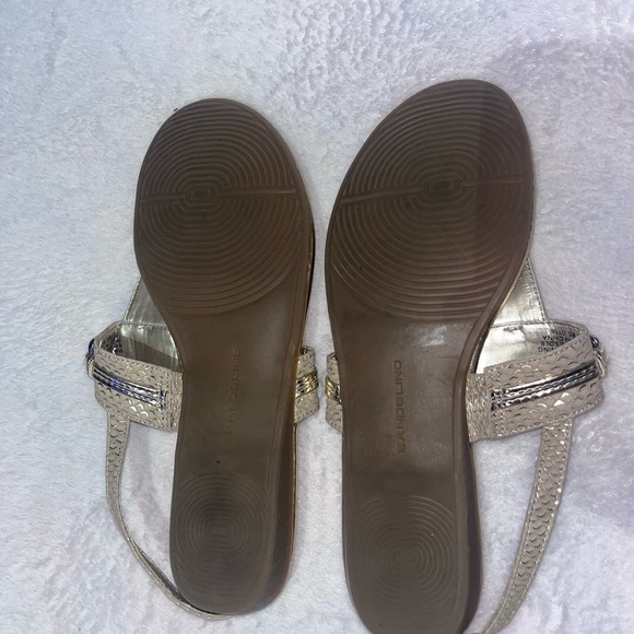 Bandolino Metallic Silver Women's Sandals - Picture 3 of 4